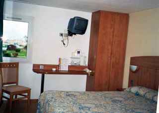 Hotel De La 2*